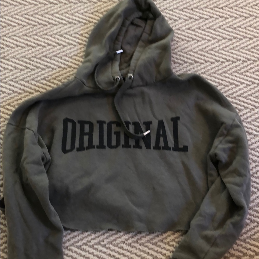 cropped hoodie